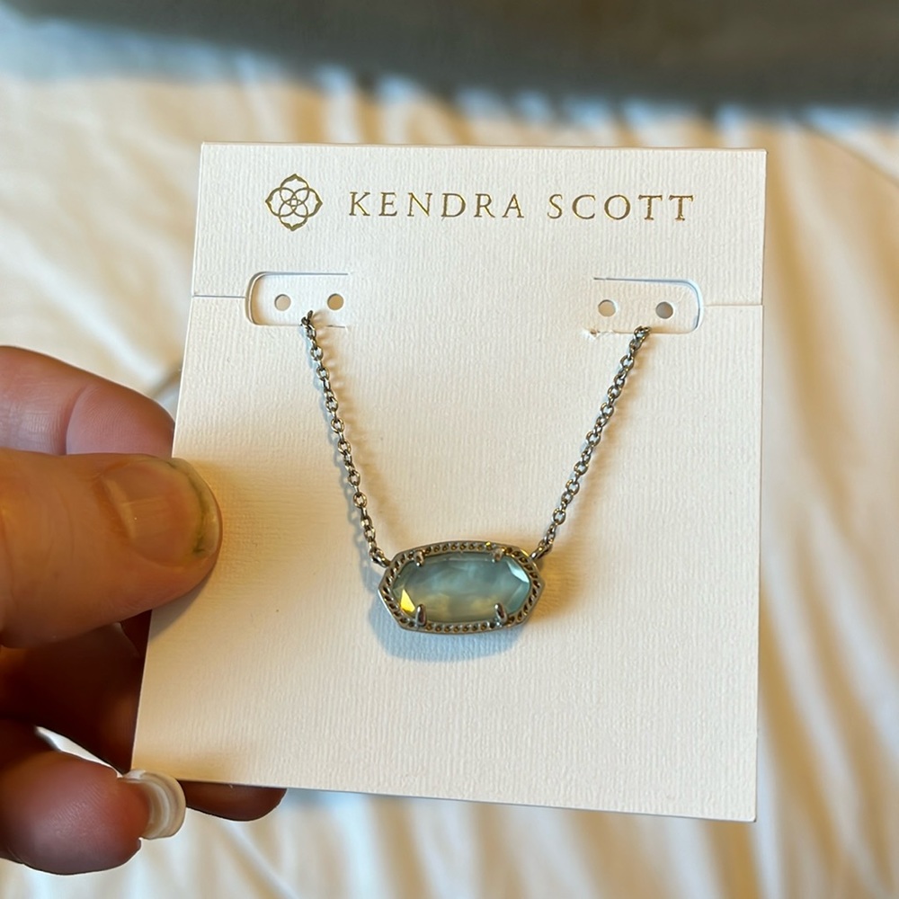 Elisa silver pendant necklace light blue